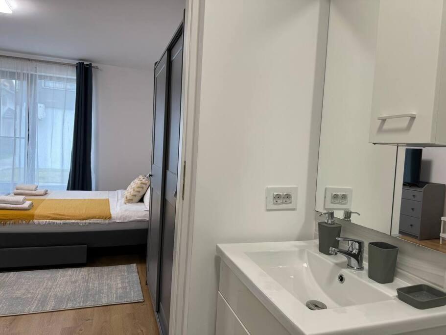 Sky Residence Airport Therme Otopeni 2 Eksteriør billede